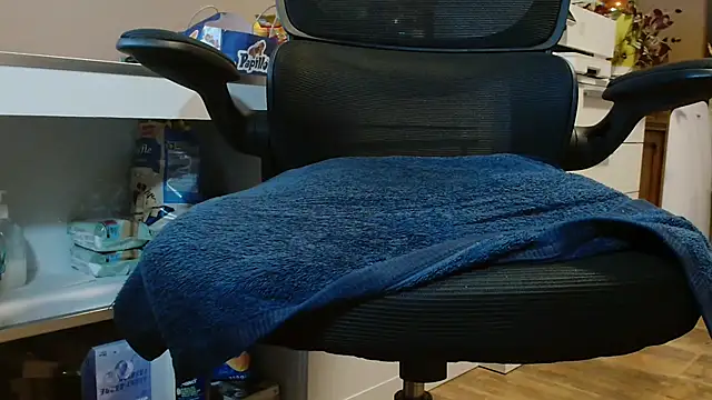 suedel65 online show from 03/14/25, 04:43