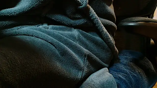 suedel65 online show from 03/18/25, 04:15