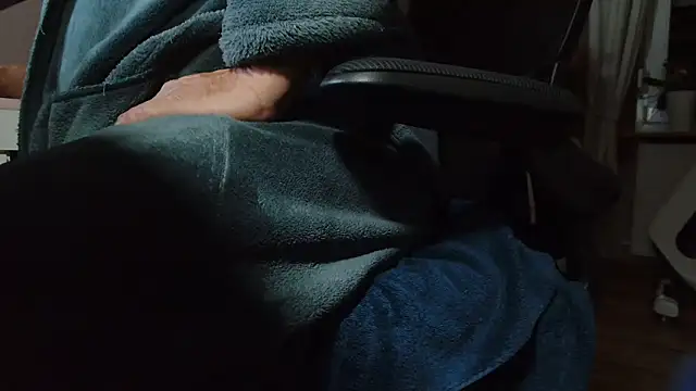 suedel65 online show from 09/11/25, 04:01