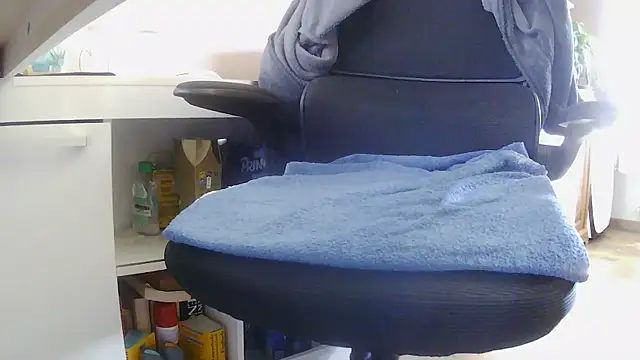 suedel65 online show from 06/17/26, 03:35