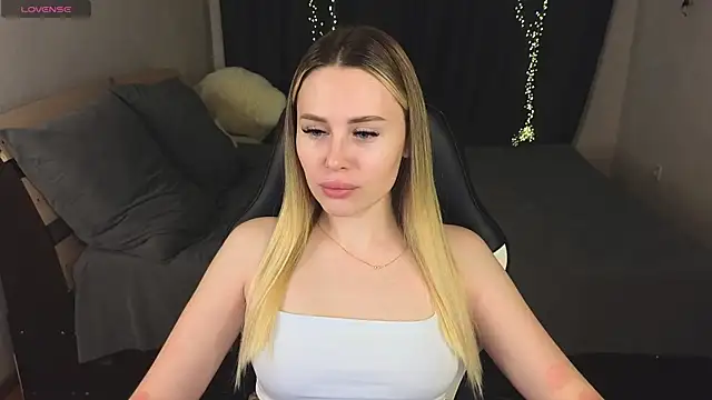 Snapshot of Alenca_hot_sex chatting on 01/31/25, 04:17 Alenca hot sex online show from 01/31/25, 04:17