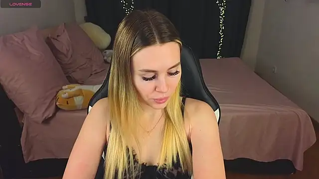 Snapshot of Alenca_hot_sex chatting on 02/07/25, 02:58 Alenca hot sex online show from 02/07/25, 02:58