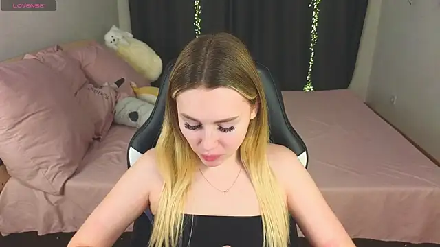 Snapshot of Alenca_hot_sex chatting on 02/11/25, 04:13 Alenca hot sex online show from 02/11/25, 04:13