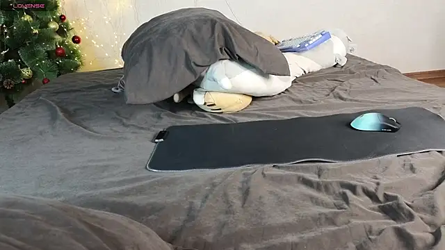 Snapshot of Alenca_hot_sex chatting on 01/06/26, 04:11 Alenca hot sex online show from 01/06/26, 04:11