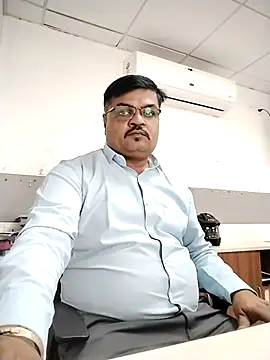 Desi Londa 143 online show from 12/04/25, 05:50