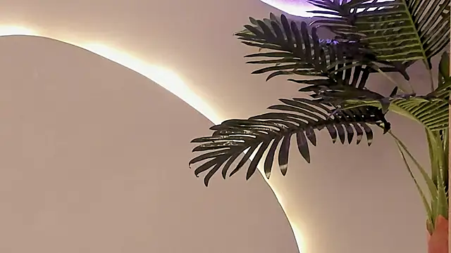 Emma Morgann online show from 11/20/25, 01:33