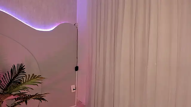 Emma Morgann online show from 03/18/26, 01:25