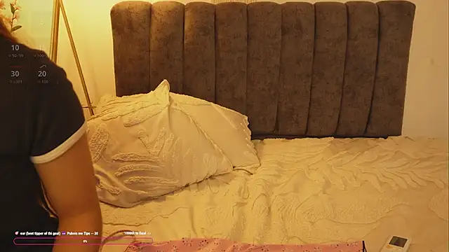 bunnycuteshy online show from 09/08/25, 04:06