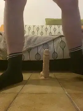 Snapshot of yann2392 chatting on 12/01/24, 05:57 yann2392 online show from 12/01/24, 05:57