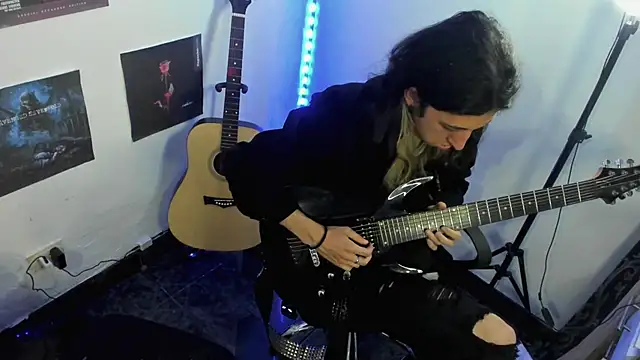 Snapshot of shelby__hotshoww chatting on 02/05/25, 02:51 shelby hotshoww online show from 02/05/25, 02:51