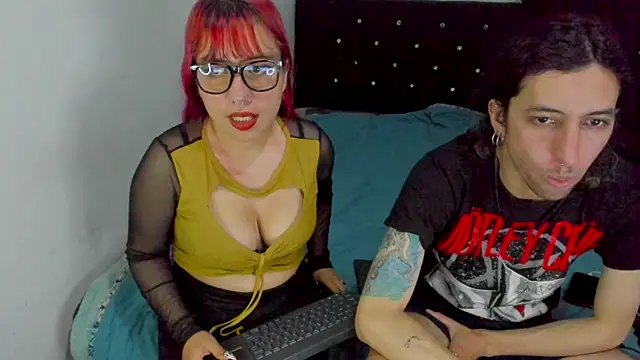 Snapshot of shelby__hotshoww chatting on 09/28/25, 11:21 shelby hotshoww online show from 09/28/25, 11:21