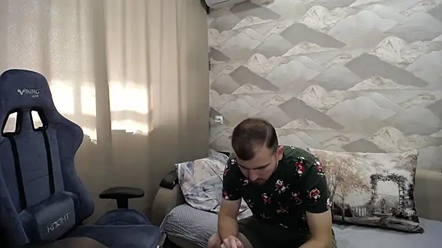 SerzhKorol1 online show from 10/18/25, 07:09