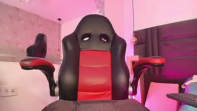 arletmss online show from 03/15/25, 12:02