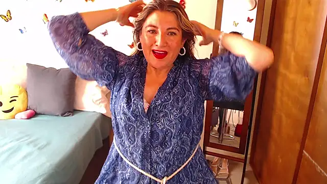 Jolie-Mature online show from 01/07/25, 09:14