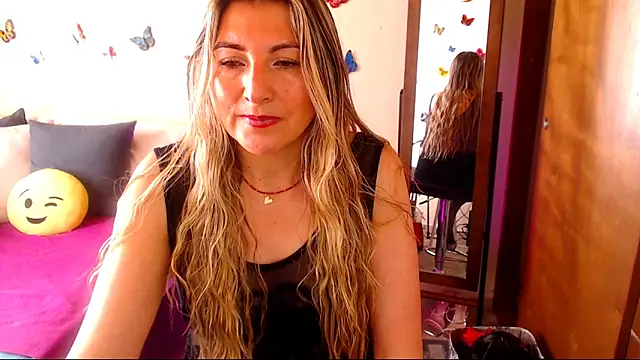 Jolie-Mature online show from 11/10/25, 08:08