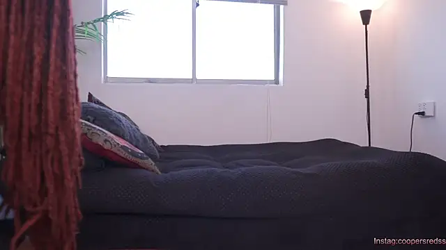 Snapshot of Cooper-Reds chatting on 03/09/25, 04:55 Cooper-Reds online show from 03/09/25, 04:55