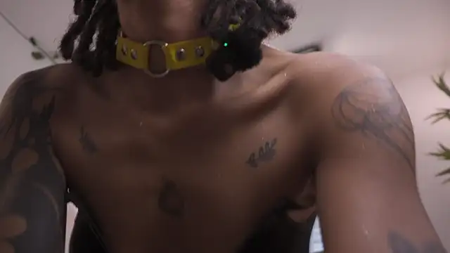 Snapshot of Cooper-Reds chatting on 11/19/25, 06:41 Cooper-Reds online show from 11/19/25, 06:41