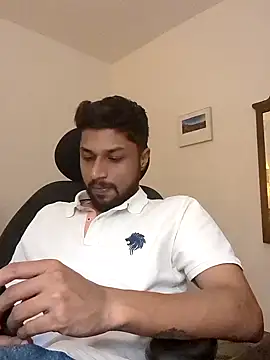 Snapshot of _IRRESISTIBLE_ chatting on 02/21/25, 04:05  IRRESISTIBLE  online show from 02/21/25, 04:05