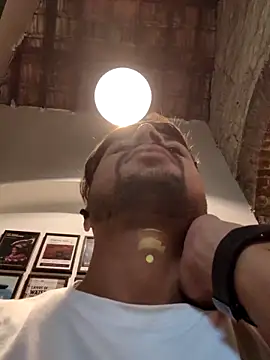 Snapshot of _IRRESISTIBLE_ chatting on 04/04/26, 11:40 IRRESISTIBLE online show from 04/04/26, 11:40