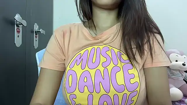 riya stream online show from 03/04/25, 05:13