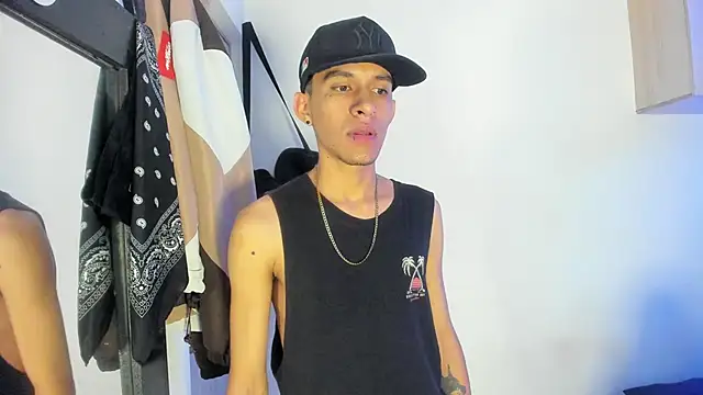 Samuel Suarez online show from 03/18/25, 01:43