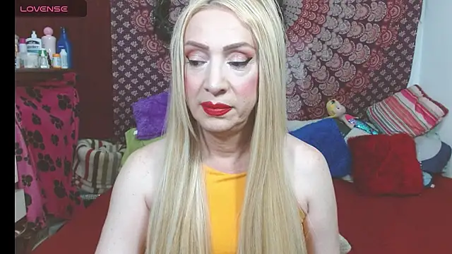 elena evans online show from 09/08/25, 07:24