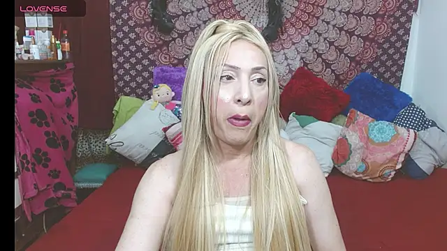 elena evans online show from 09/30/25, 04:01