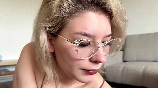 Love plat1na online show from 06/17/26, 06:27