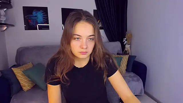 KristinaLoison online show from 12/06/24, 07:12