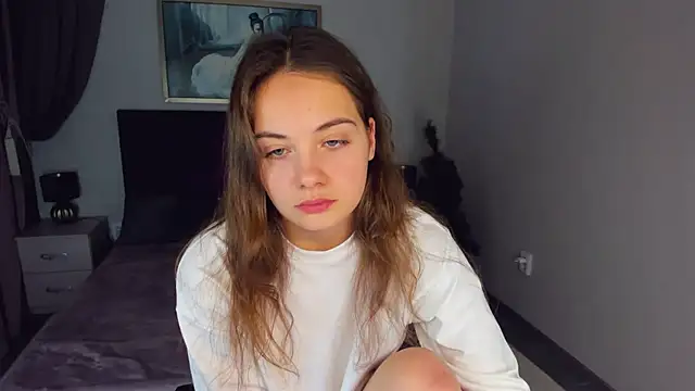 KristinaLoison online show from 01/12/25, 07:53