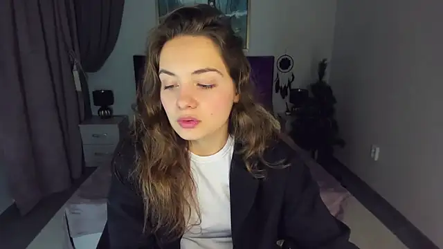 KristinaLoison online show from 01/19/25, 04:14