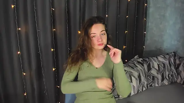 KristinaLoison online show from 03/05/25, 05:50