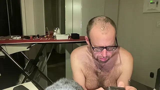 FABIOGLASSES online show from 10/06/25, 08:39