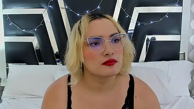 Snapshot of katya_kozlov chatting on 02/07/25, 06:24 katya kozlov online show from 02/07/25, 06:24