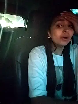 aisha es online show from 09/12/25, 11:04