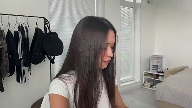 mo1ly online show from 07/01/26, 01:13