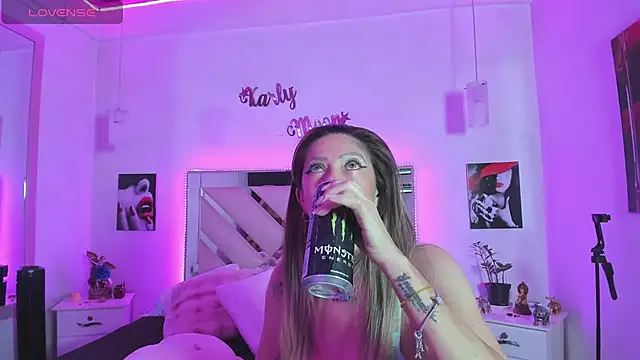 Karly moon online show from 11/11/25, 11:38