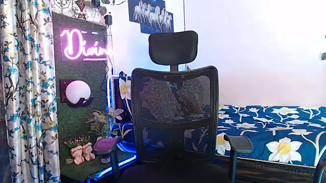 Snapshot of The_Divine_Love chatting on 01/12/25, 10:12 The Divine Love online show from 01/12/25, 10:12