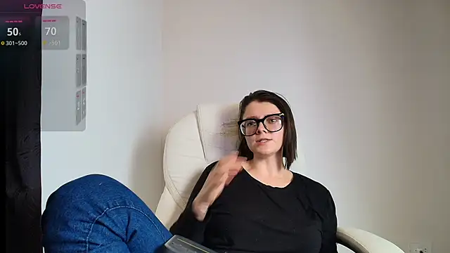 Arya starrk online show from 03/19/25, 04:24