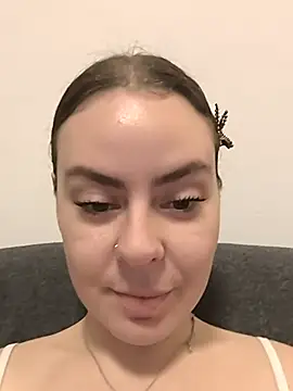 Snapshot of Stoned-baby69 chatting on 12/18/25, 03:29 Stoned-baby69 online show from 12/18/25, 03:29