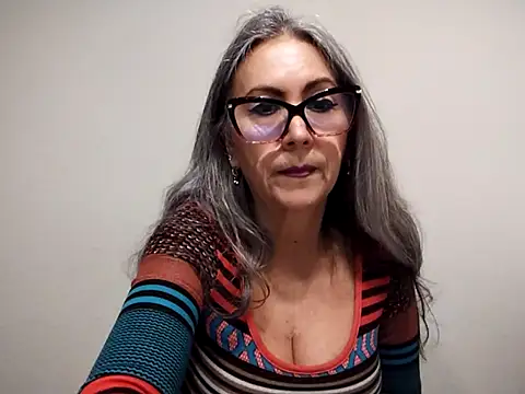 Snapshot of EvaRobinson chatting on 01/21/25, 06:34 EvaRobinson online show from 01/21/25, 06:34