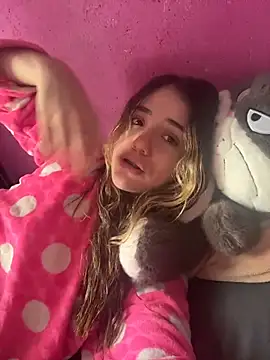 Snapshot of ShelbyHagen chatting on 11/03/25, 04:19 ShelbyHagen online show from 11/03/25, 04:19