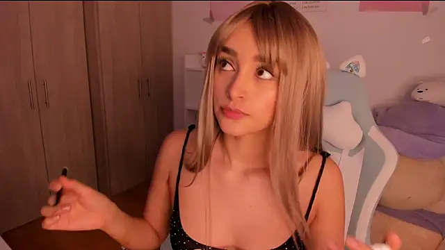 Snapshot of alexa_6908 chatting on 01/22/25, 09:32 alexa 6908 online show from 01/22/25, 09:32