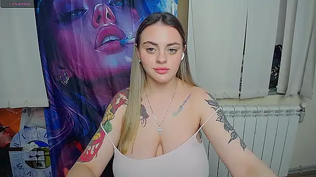 Lilia Moon online show from 03/31/26, 01:00