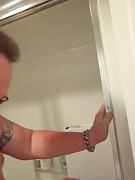 Littledick007007 online show from 12/04/25, 10:24