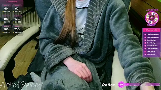 Snapshot of ArtofSweet chatting on 12/19/24, 08:23 ArtofSweet online show from 12/19/24, 08:23