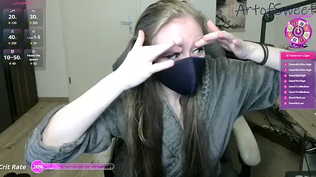 Snapshot of ArtofSweet chatting on 10/07/25, 07:11 ArtofSweet online show from 10/07/25, 07:11