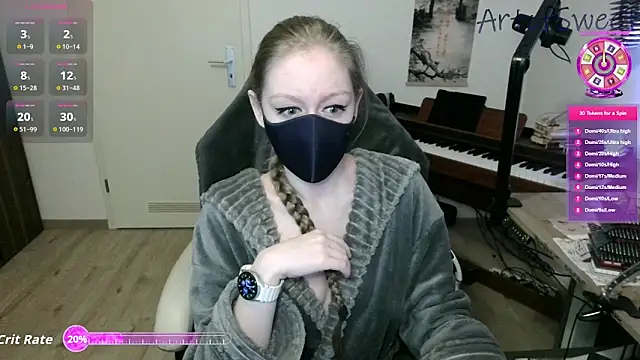 Snapshot of ArtofSweet chatting on 10/21/25, 05:57 ArtofSweet online show from 10/21/25, 05:57