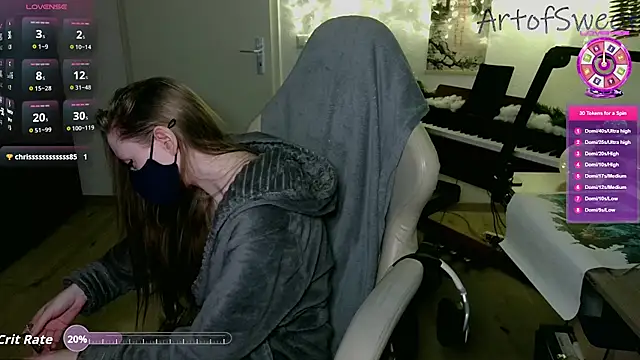 Snapshot of ArtofSweet chatting on 12/19/25, 07:54 ArtofSweet online show from 12/19/25, 07:54