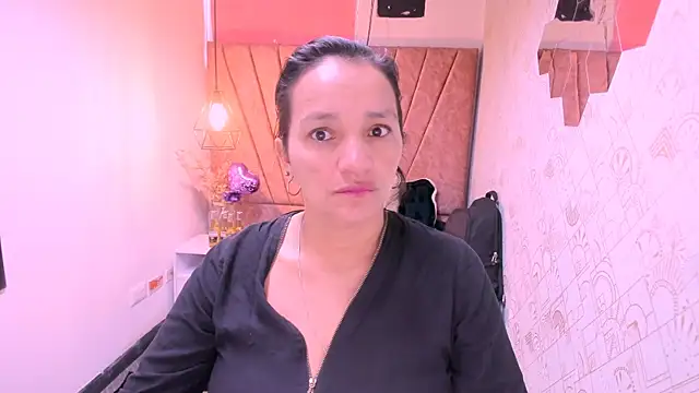 MarilynMiilf  online show from 09/18/25, 07:38